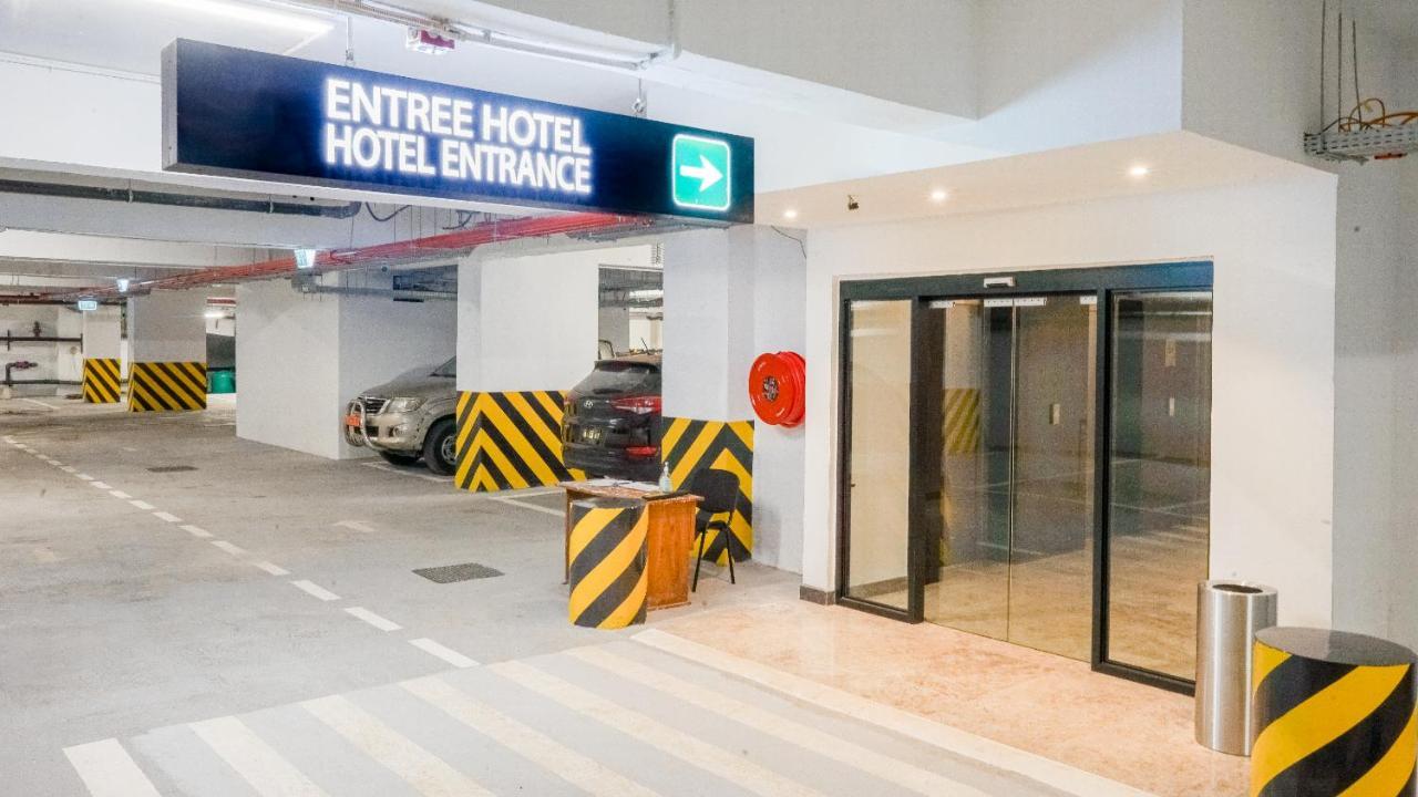 Star Land Hotel Bastos Яунде Экстерьер фото