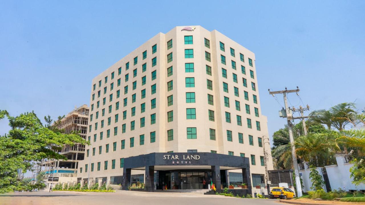 Star Land Hotel Bastos Яунде Экстерьер фото